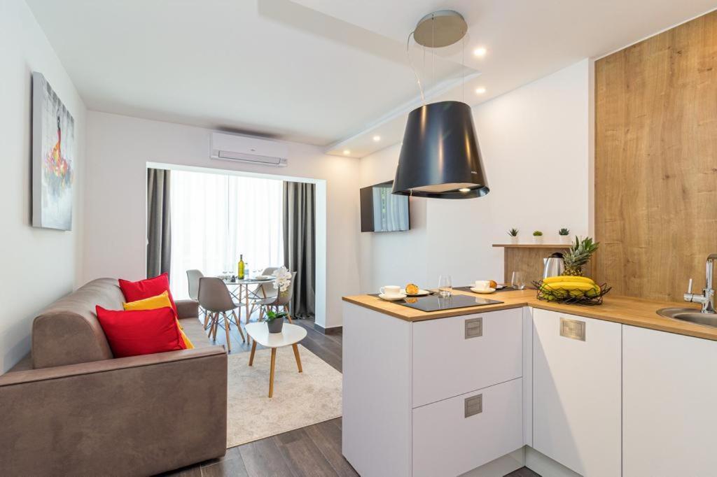 N&G New Apartment Stoja Beach Πούλα Εξωτερικό φωτογραφία